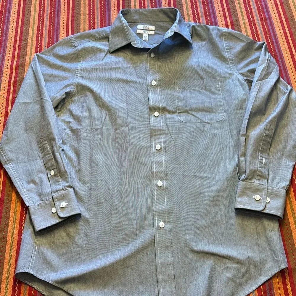 Croft & Barrow Easy Care classic fit shirt size 32/33, 15.5” neck
